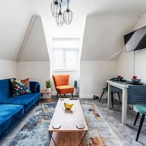 The Coastal Loft Apartment Bournemouth